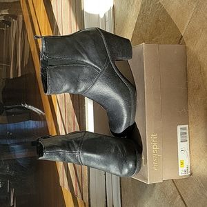 Easy Spirit black Elbet boots 7.5 M